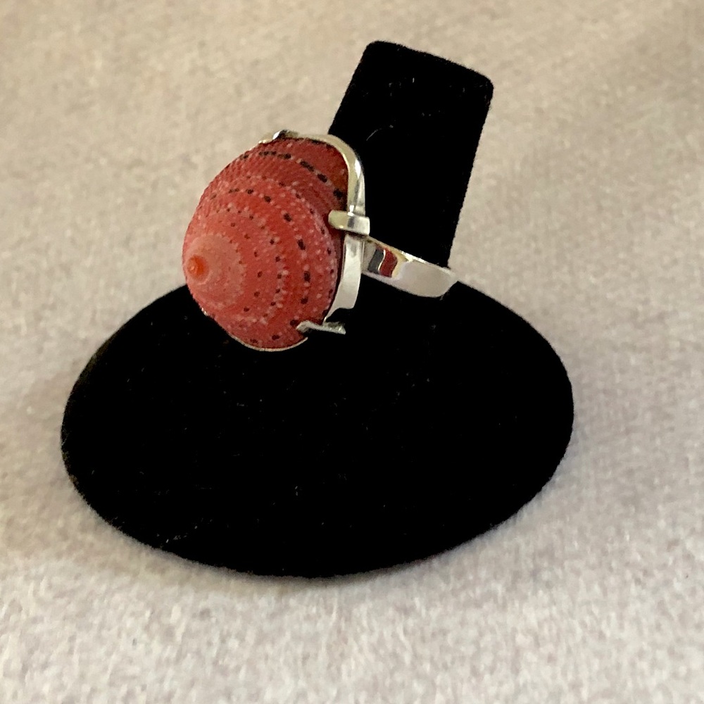 NWT - Sterling Silver Strawberry Shell Ring - 925